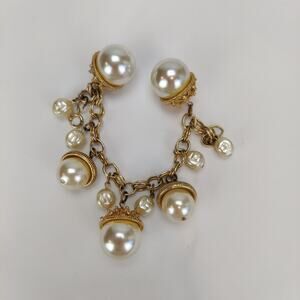 Vintage 50's 60's Charm Faux Pearl Crown Acorn Art Deco Gold Tone Bracelet 7.5"